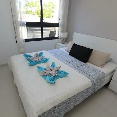 Mil Palmeras 2401 *